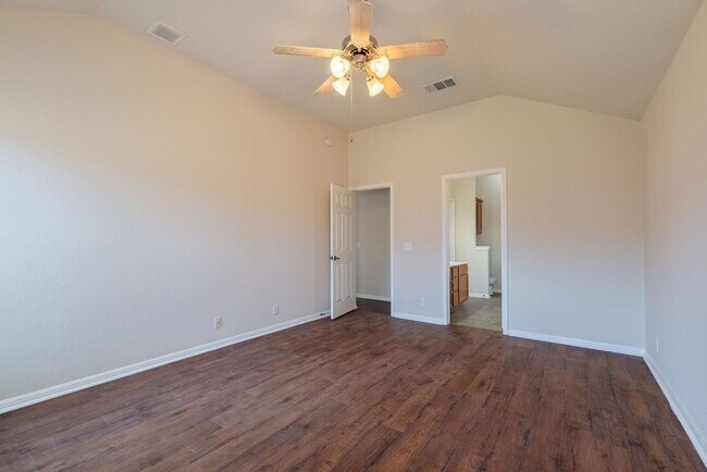 Building Photo - Beautiful 3 Bedroom, 2 Bathroom Rental Home in Southwest Austin!!!
