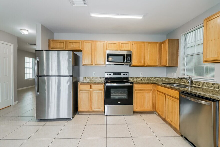 Building Photo - 4906 S Cancun