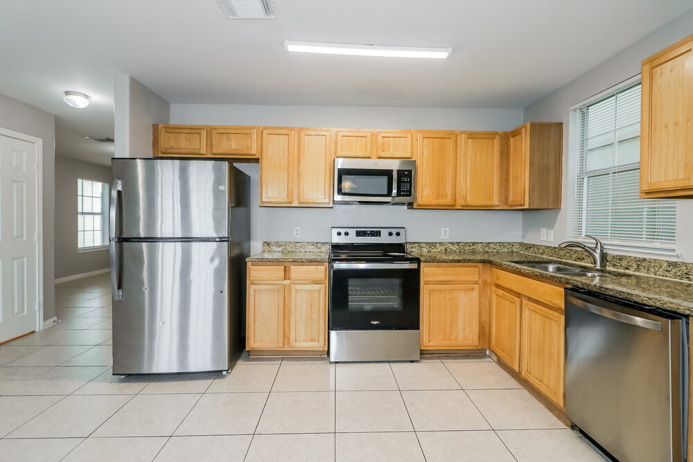 Building Photo - 4906 N Cancun Dr