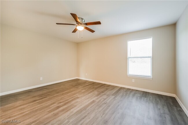 Building Photo - 761 Puccini Ave S