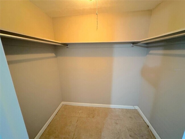 Building Photo - 3883 Hawkeye Cir