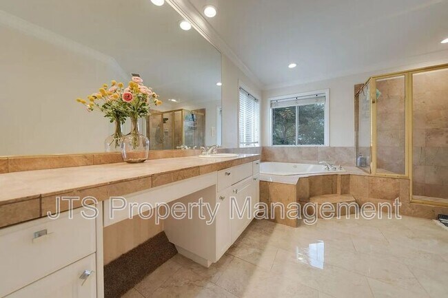 Building Photo - 4210 Mepham Ct