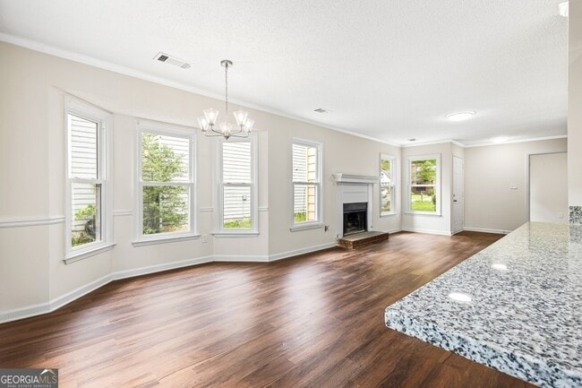Building Photo - 7973 Woodlake Dr