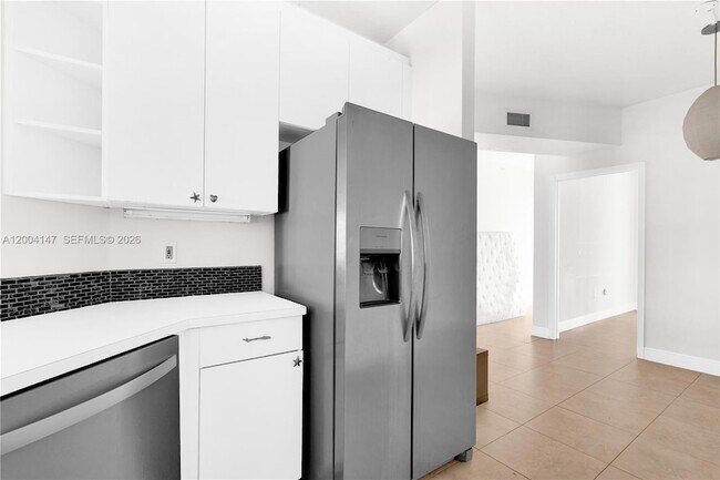 Building Photo - 10730 NW 66th St