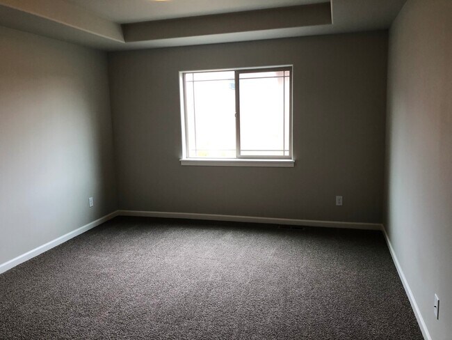 Building Photo - Home in NW Redmond Fieldstone Crossing