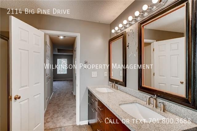 Building Photo - 2114 Big Pine Dr