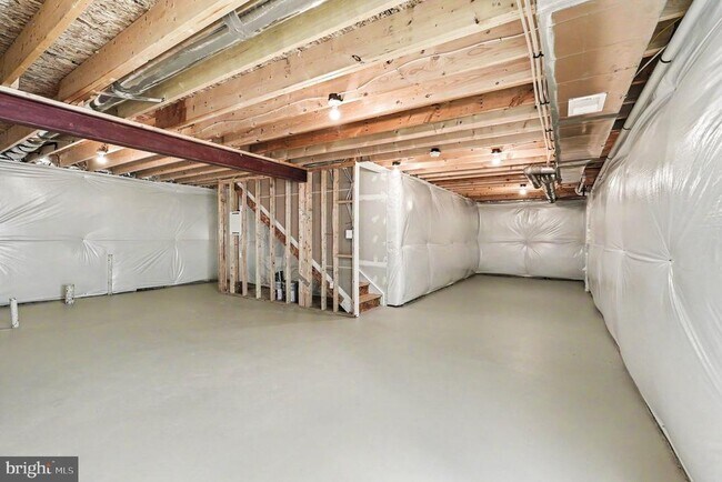 Building Photo - 1813 Creek Bottom Pl
