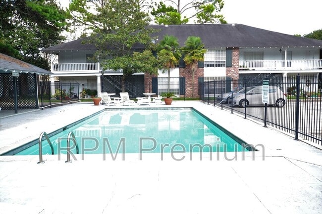 Building Photo - 10444 Jefferson Hwy