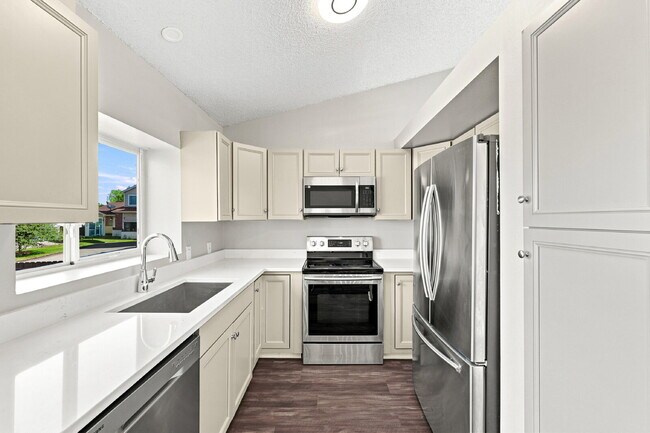 Building Photo - $2,145.95, 3-bed, 2.5-bath located in Colorado Springs with a large backyard