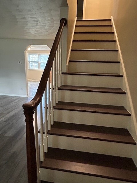 Stairs/Living Room - 879 Camelia St NW