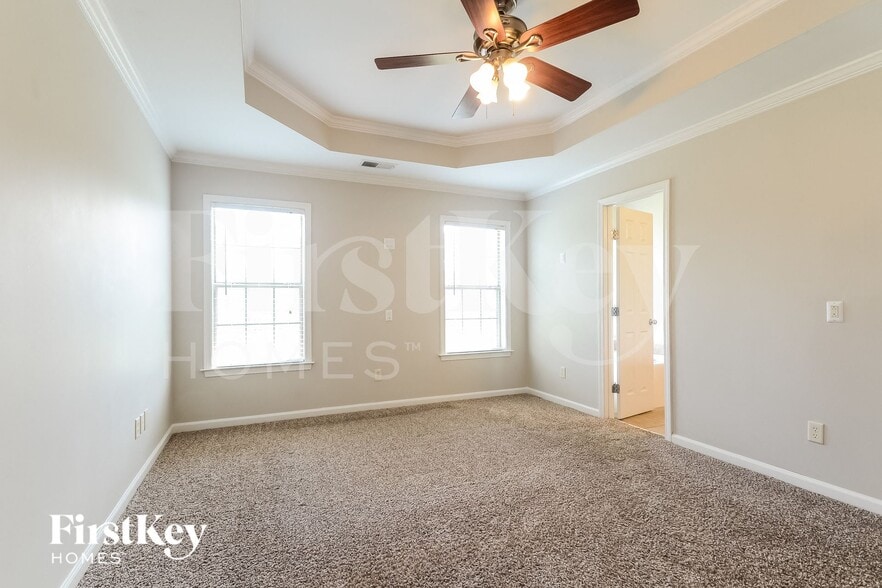 Building Photo - 213 Queens Gate