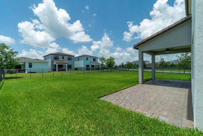 Building Photo - 5447 Starfish Rd