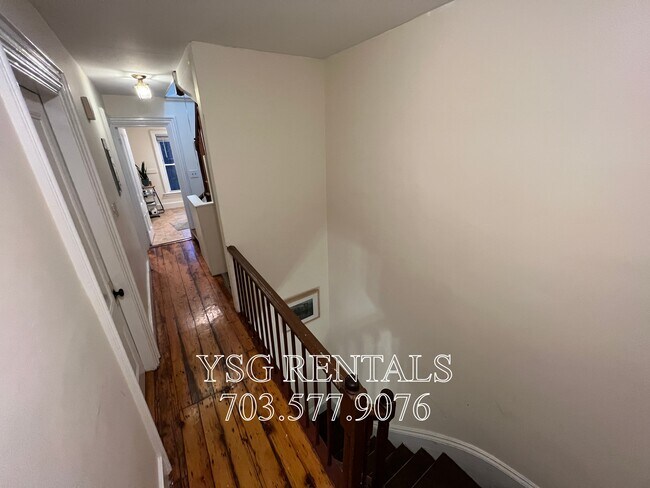 Building Photo - 25 Linwood St