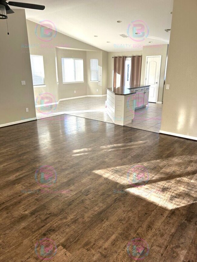 Building Photo - Dayton NV 3 Bedroom, 2 Bath Home with Sweeping Mountain Views