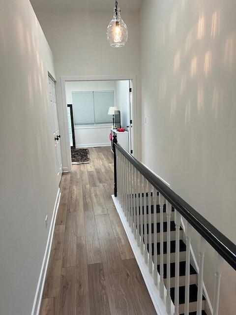 Building Photo - 1056 Lakewood Cir