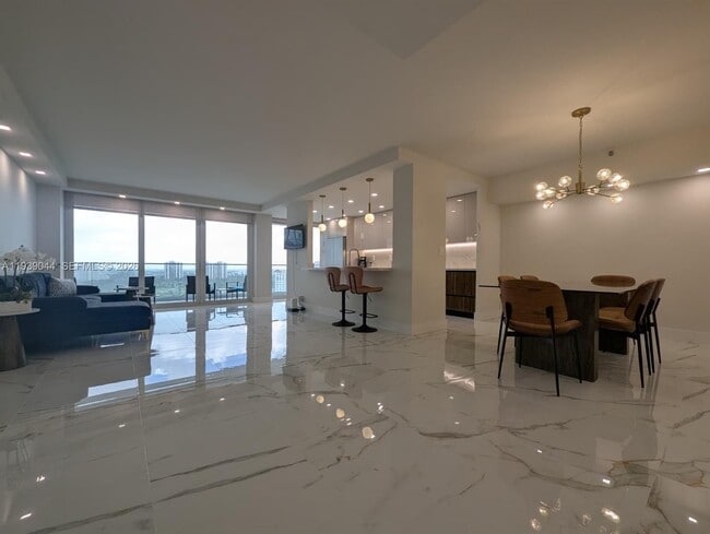 Building Photo - 19707 Turnberry Way