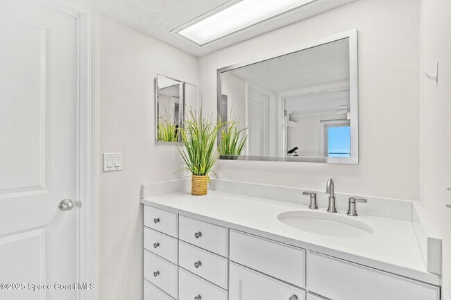 Building Photo - 430 Johnson Ave