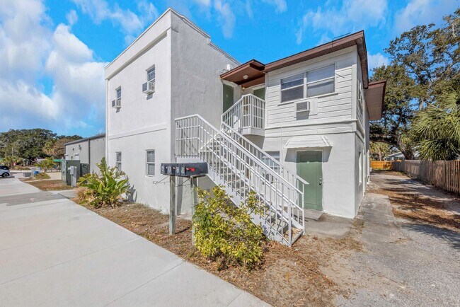 Building Photo - 416 Skinner Blvd