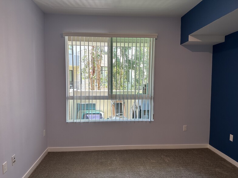 Building Photo - 12655 Bluff Creek Dr