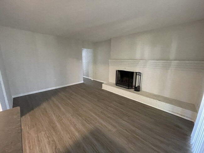 Building Photo - 145 Harvest Dr