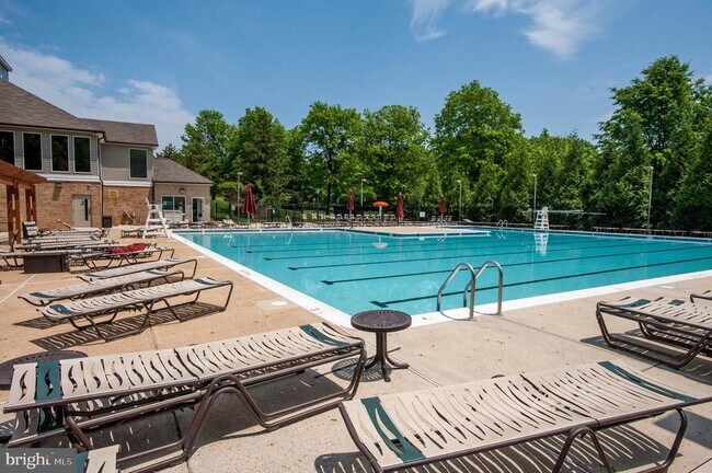 Building Photo - 5974 Wescott Hills Way