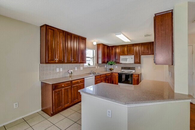 Building Photo - 18231 Valebluff Ln