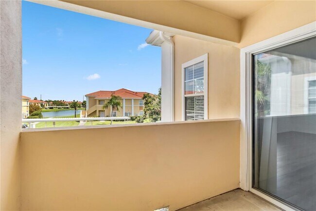 Building Photo - 1010 Villagio Cir