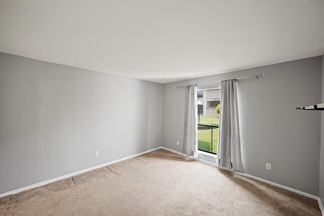 Building Photo - 8517 Hearth Dr