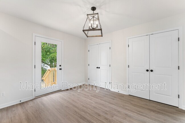 Building Photo - 105 Hillcrest Dr