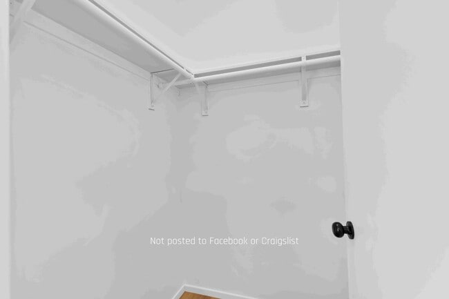 Building Photo - 2850 Nye St