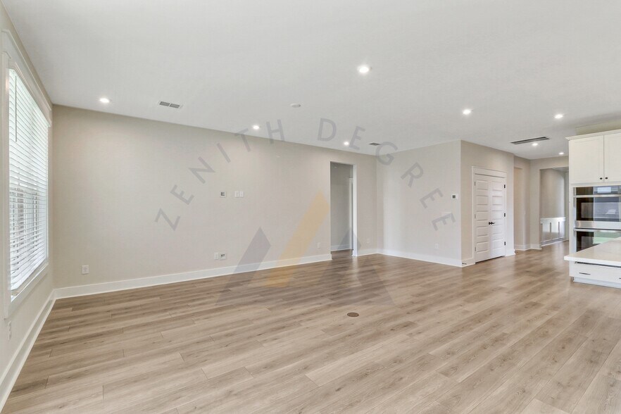 Building Photo - 70 Estuary Dr