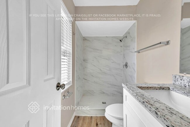 Building Photo - 6914 Voltaire Dr