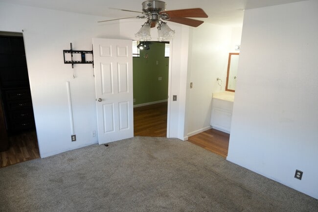 Building Photo - 91-1020C Hoomaka St