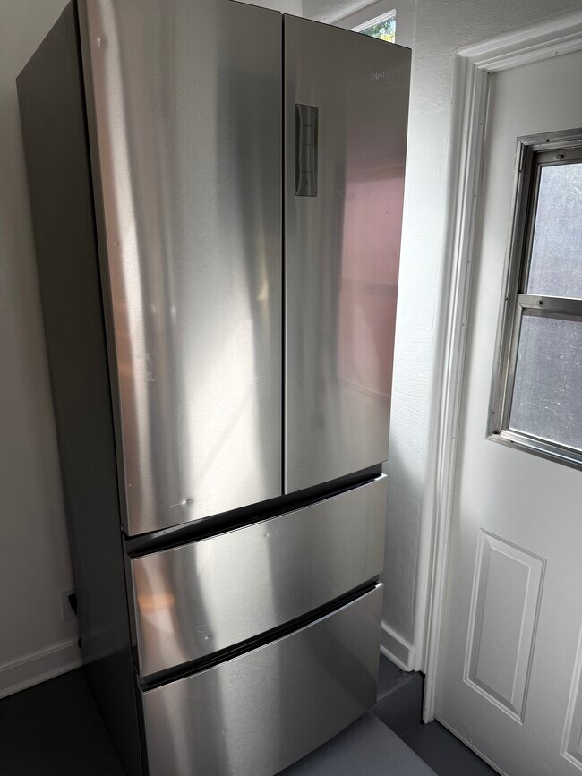 Building Photo - 8714 Rangely Ave