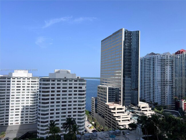 Primary Photo - 951 Brickell Ave