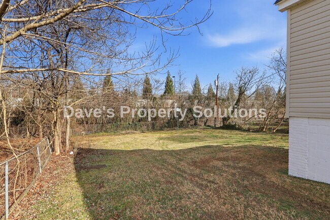 Building Photo - Charming Updated Home in Prime Winston-Salem Location