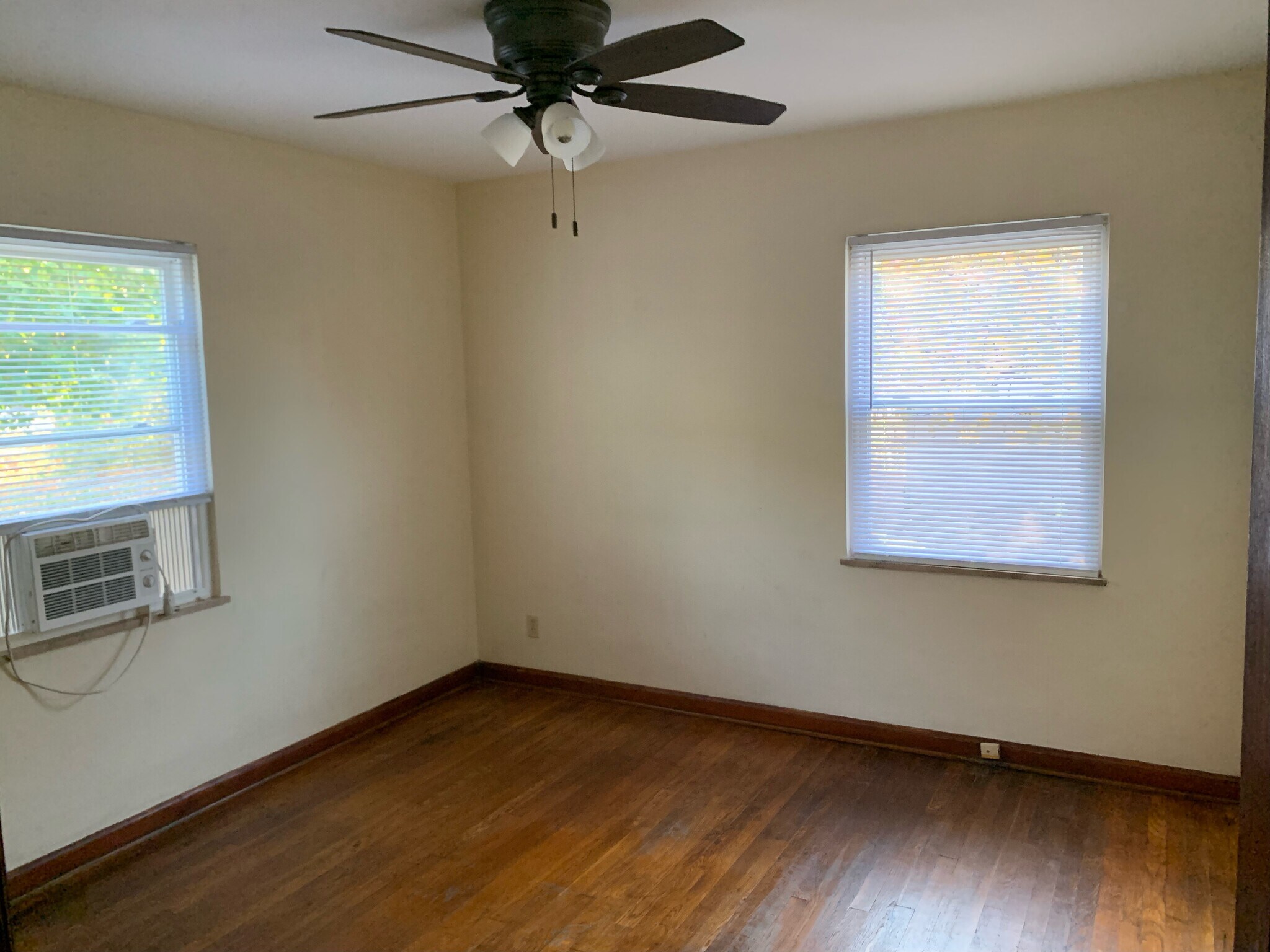 Bedroom - 83 S Powell Ave