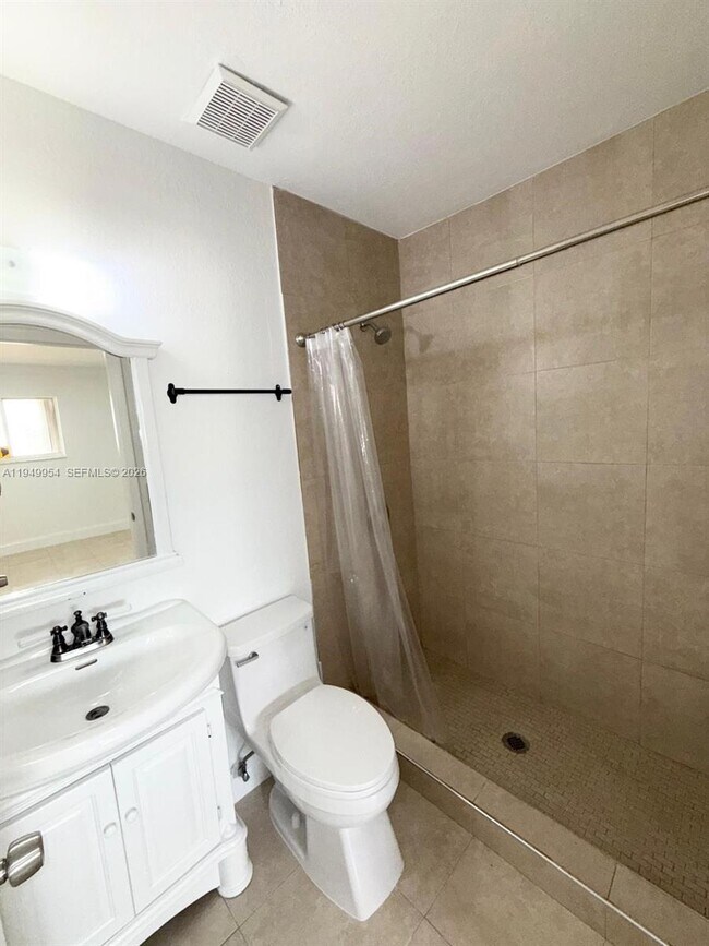 Building Photo - 8255 NW 6th Terrace