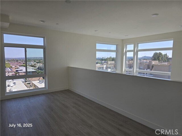 Building Photo - 168 S Monterey St