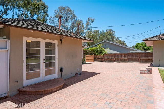 Building Photo - 3409 Palos Verdes Dr N