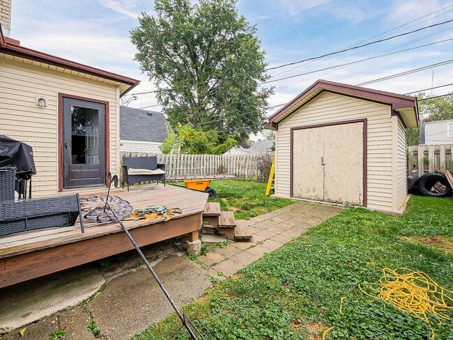 Building Photo - AVAILABLE NOW! SECTION 8 APPROVED! Charming 3-Bedroom Home in Warren!