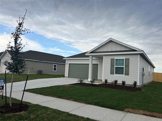 Primary Photo - 124 Rother Pl