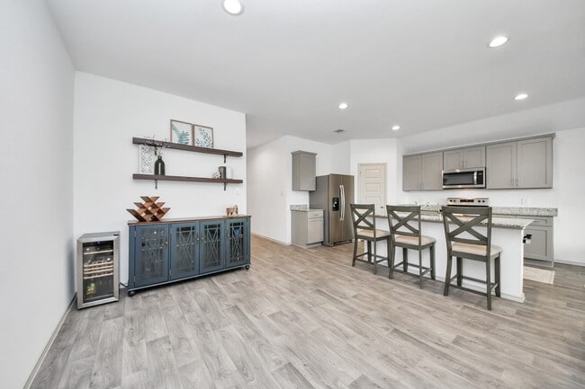 Building Photo - 1137 Buffalograss Trl