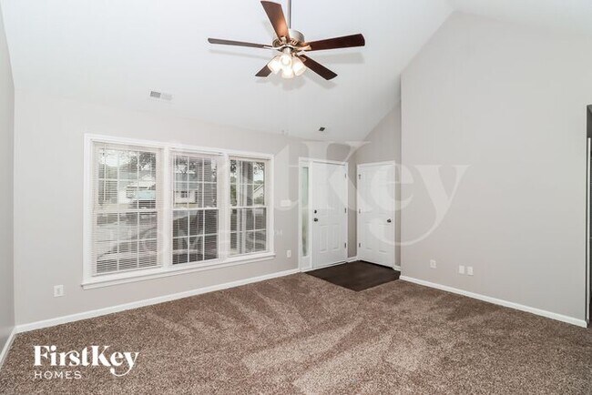 Building Photo - 2112 Dawn Ridge