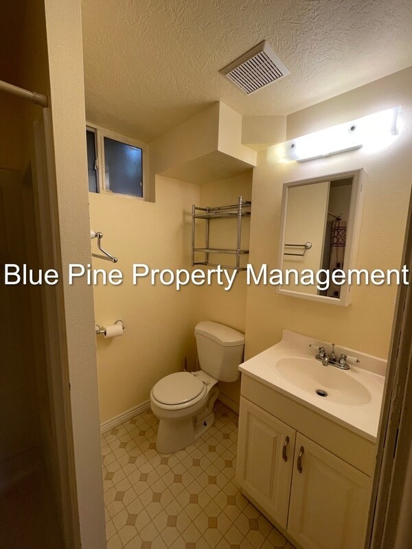 Building Photo - 505 Sykes Dr