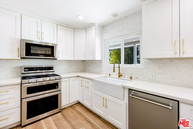 Building Photo - 14516 Otsego St