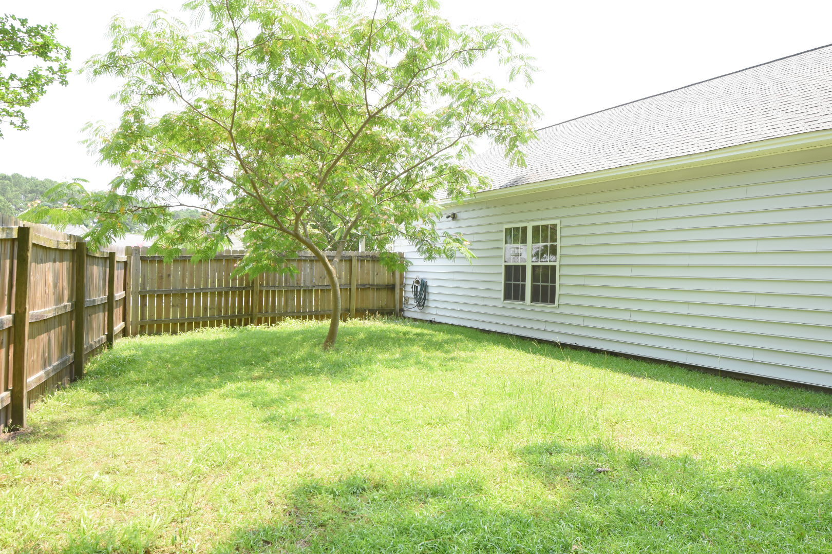 Building Photo - 223 Olde Well Loop Rd