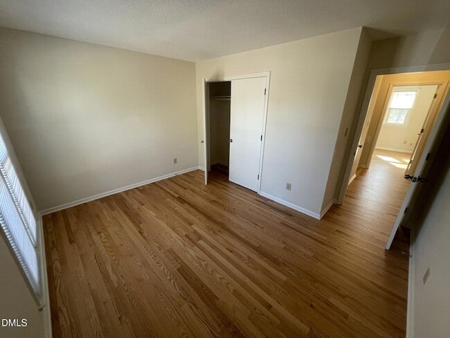 Building Photo - 210 S Hollybrook Rd