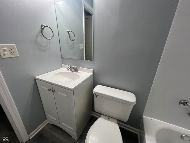 Building Photo - 3614 Donald Ave