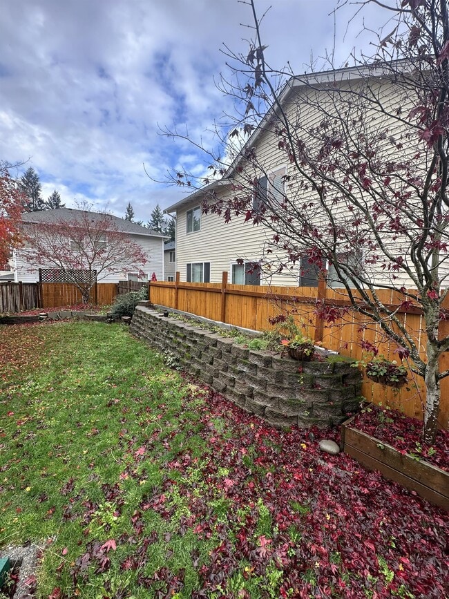 Building Photo - 7611 197th St Ct E